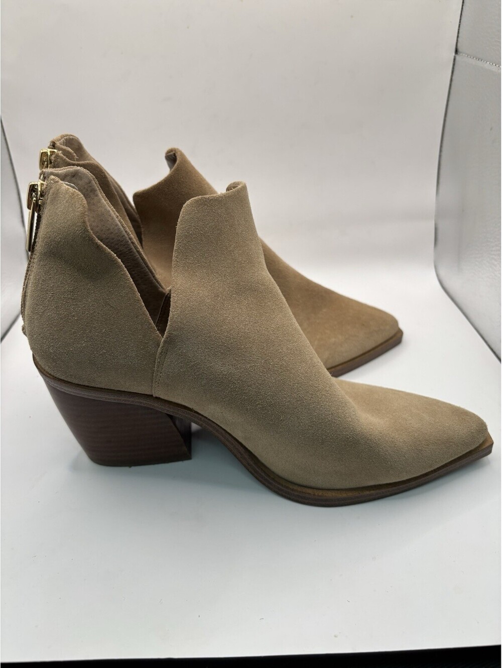 Vince Camuto Women's Beige Suede Ankle Boots Size 7.5M